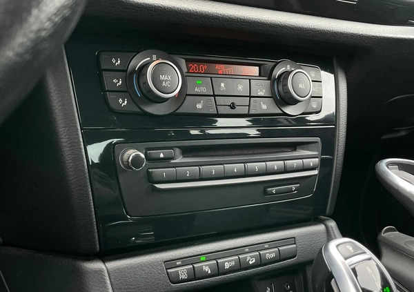 BMW X1 cena 64800 przebieg: 178000, rok produkcji 2015 z Radom małe 191